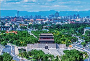 北京中国国家博物馆+前门大街+中轴线一日活动【参观前门大街，欣赏老北京的胡同街景，附近即有人文景观又是吃喝玩乐的好地方】