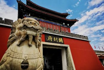 清明上河园+开封府+大相国寺一日游【上门接送+行程自由】【[舒适体验]家庭包车私享小团，亲子出游，公司团建，不和陌生人拼团，1单1团更舒适。】