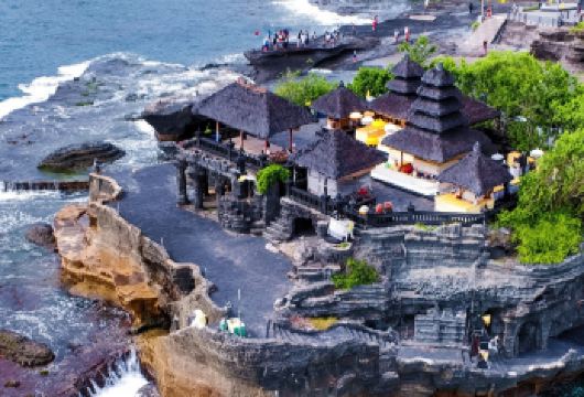 巴厘岛金巴兰海滩+乌鲁瓦图寺一日游【情人崖悬崖公路金巴兰】【新车配老司机 行程可微调 安心出行】