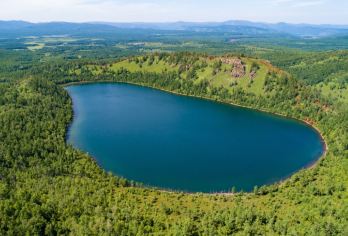 内蒙兴安盟：阿尔山天池~不冻河~乌苏浪子湖包车/导游/翻译Q【探秘辽金时代文明，马背民族彪悍人生】