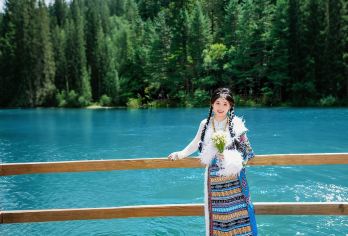 九寨沟一日游跟团动车往返·真纯玩·不进店·不购物【[动车往返]天堑变通途，一天也能游九寨， 轻松加愉快。】