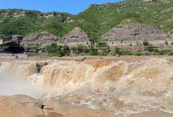 【4人小团·小车】13：30-山西黄河壶口瀑布旅游区半日游【万里黄河一壶收，壶口奇观与文化盛宴共赏】