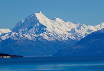 新西兰南岛特卡波出发库克山一日游【单程/往返可选】【打卡新西兰高度库克山，徒步登山爱好者的天堂，多种当地活动可选领略库克山之美】
