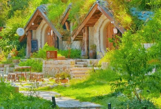 霞浦东海一号+别有洞天下尾岛 +拾趣霍比特小屋汽车1日游【[品质保障]正规空调旅游巴士，座椅舒适，保证一人一正座】