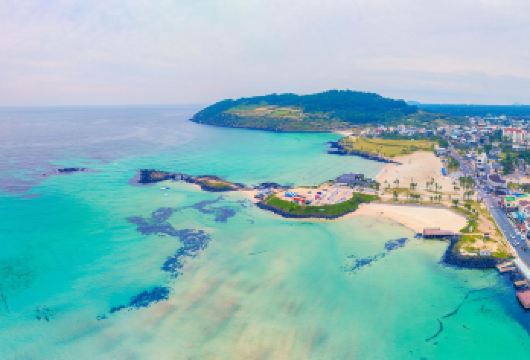 韩国济州岛东线精品一日游 牛岛+城山涉地+月汀里+咸德【济州岛东线牛岛+城山日出峰+涉地可支+月汀里+咸德海水浴场】