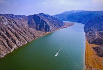 青铜峡黄河楼+黄河大峡谷十里长峡+108塔+大禹文化园一日游【游长线，深度体验，给自己一个不一样的旅行回忆】