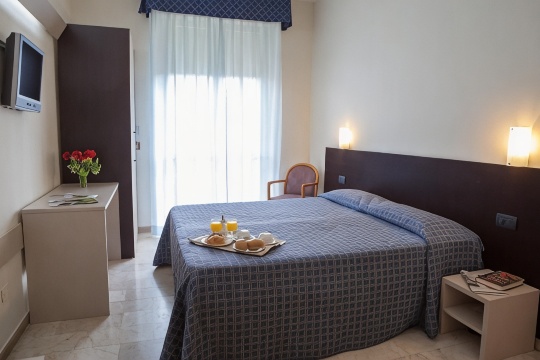 汽车公园酒店-官方