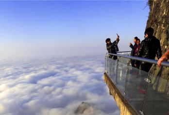天门山+天门洞+玻璃栈道一日游【可选小团或私家团丨ABC线】【[服务保障]全新升级深度游，含索道。高分好评，纯玩服务，不进*城等隐形购物点，市区含接送；】