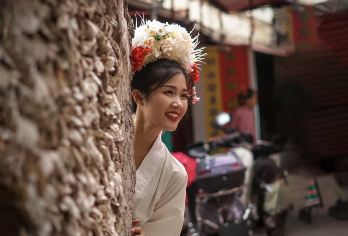 泉州市区+蟳埔村簪花一日游【16人团/独团送蟳埔簪花服饰】【[亲子甄选]蟳埔村+泉州市区一日游，16人团含导游讲解，感受蟳埔风俗。亲子优选，寓教于乐省心游】