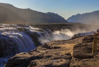 陕西黄河壶口瀑布+黄帝陵一日游【专车接早+可选头等舱】【峁经理推荐】