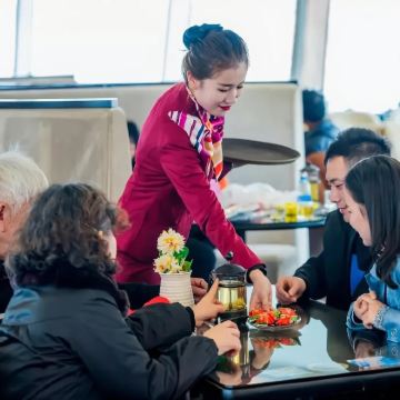 交运两坝一峡游船半日游【乘游轮过葛洲坝船闸+船观西陵峡】