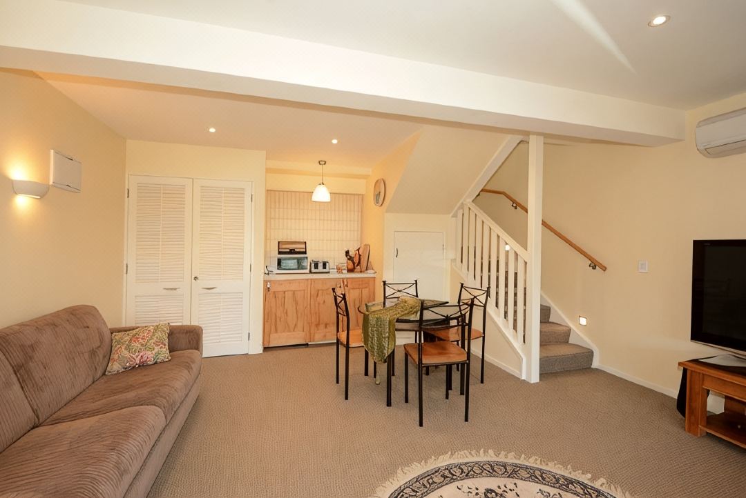 Baldwin Street Bnb