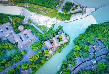都江堰都江堰景区+映秀震中遗址一日活动【晚出发，私家小团】【[优质交通] 私家2-8人小团，轻松自由，时间充足，不走马观花】