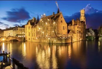 比利时布鲁塞尔+根特+伯爵城堡+圣血教堂+爱之湖一日游【月销100+份+比利时精品游+中文司导+独立包车+行程灵活】