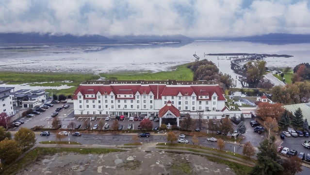 珍贵海滨鲑鱼度假酒店-官方