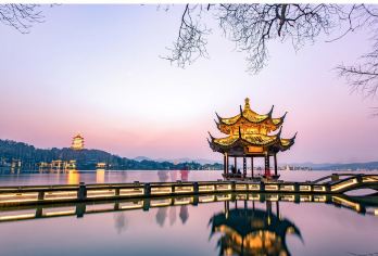 中国杭州西湖+城市包车+上门接送（可选择英文服务）【上门接送，点对点接送，时间自由可调，景点行程可调】