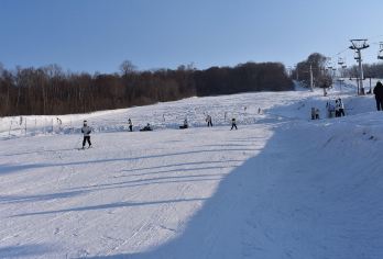 帽儿山滑雪一日游【多雪道选择，5S滑雪场】【帽儿山哈体院高山5S级滑雪场】