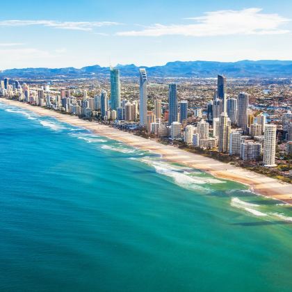 布里斯班冲浪者天堂+Q1大厦观景台一日游【主题乐园丨包车】