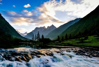 四姑娘山双桥沟深度一日游8人内小团含门票观光车送氧气瓶【一价全含真纯玩,不推荐任何形式的购物和消费】