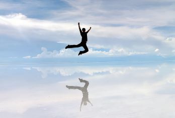 马来西亚天空之境+皇家山银叶猴+喂老鹰/萤火虫/蓝眼泪一日游【[品质保障]国内旅行社当地自营专线+全程舒适用车】