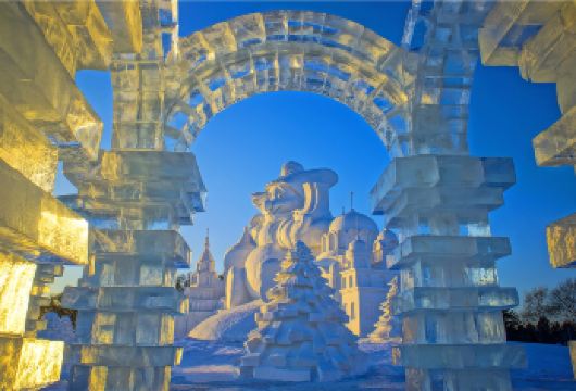 太阳岛雪博会+哈尔滨冰雪大世界【冰雪大世界畅玩】【[安心出游]：私家小团，一家一团，24小时专属客服在线，一对一私人管家服务。】