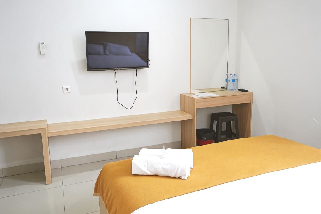 Urooms Tanah Abang