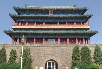 正阳门箭楼+天安门广场+故宫博物院一日游【文化深度体验‌：故宫路线精选中轴线三大殿，搭配专业讲解，揭秘明清宫廷秘史与文物背后的故事】