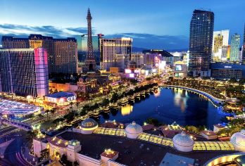 美国拉斯维加斯经典游-可定制，中文专车，自由舒适，纯净旅行【中文专车出行，景点灵活调整，打卡经典，游玩自己定义，无需等待，专属贴心服务，尽享惬意旅程】