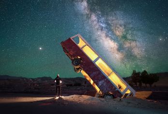 【8人团】敦煌起止黑独山+胭脂山+石油小镇当日往返一日游【赠行程至前三日免费24小时接机接站服务！立省30元打车费！ 酒店上门接送！】