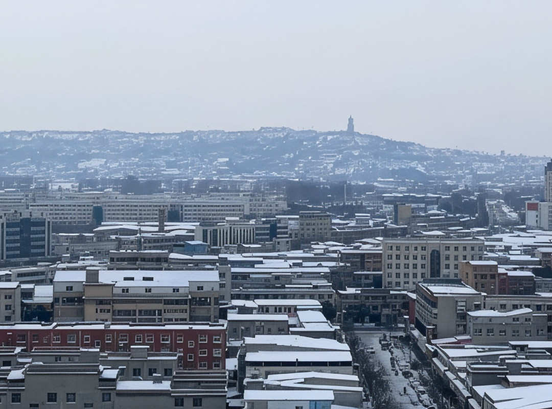 良栖投影民宿（一峰城市广场店）