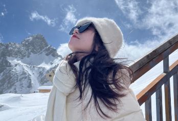 丽江玉龙雪山+冰川公园大索道+蓝月谷一日游+免费升级日照金山【特别提示：日照金山的行程需要早上5点左右出发/晚出发7点左右具体以师傅通知为准，下单可选择~】