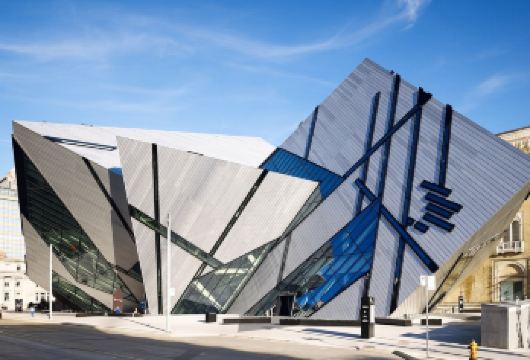 加拿大多伦多市区国家电视塔+卡萨罗马城堡一日游 10H用车【·[境外保障]多城设立办事处和在线服务人员，24H保驾护航;】