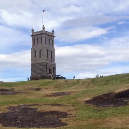 包车游滕斯贝格：维京船码头+城堡山全景