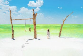 察尔汗盐湖半日游【包车游•纯玩无购物】【1，达人带队，精选线路，深度体验，创新玩法，贴心管家，摄影帮手，路上美景随走随停！】