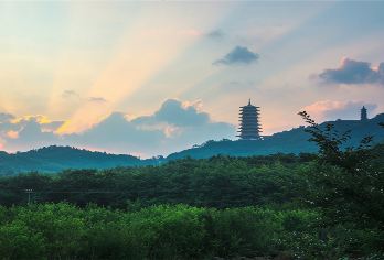 南京牛首山一日游【合肥出发 牛首山+佛顶地宫+老门东】【牛首烟岚、献花清兴和祖堂振锡在古金陵四十八景中独占三景。】