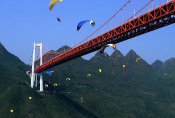 贵州黄果树景区+坝陵河一日【望瀑观桥，省心纯玩跟团游】【贵州省内首座可入桥体观光大桥！】