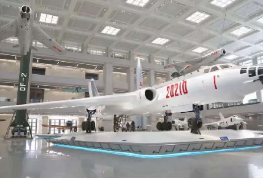 中国人民革命军事博物馆半日活动【军博人工讲解、军博导游】亲子游【中国军事场馆 + 专业人工讲解，趣味科普军事知识，适配亲子节奏，省心解锁高品质家庭文化体验！】