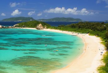 冲绳美丽海水族馆北部一日游+美国村 /中文导游同行  含门票【北部经典景区万座毛，古宇利大桥，美之海水族馆一日内都可以游览】