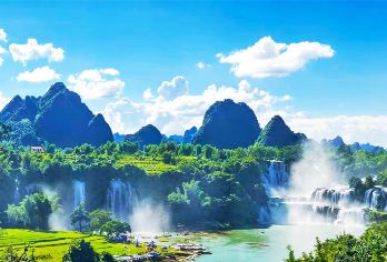 南宁+德天跨国瀑布景区一日游【4小时游德天·含35元接驳车】【[深度游]充足时间4小时深度畅游德天，不赶点，返程抵达南宁时间更早！】