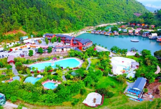 上思十万大山布透温泉一日游【上思十万大山布透温泉（私家团）】【温暖、蔚蓝、养生、景色优美、空气清新、大自然的馈赠】