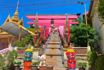 曼谷水牛城 & 天体之城 & 招财猫寺庙和市场一日游【到招财猫庙祈求好运】