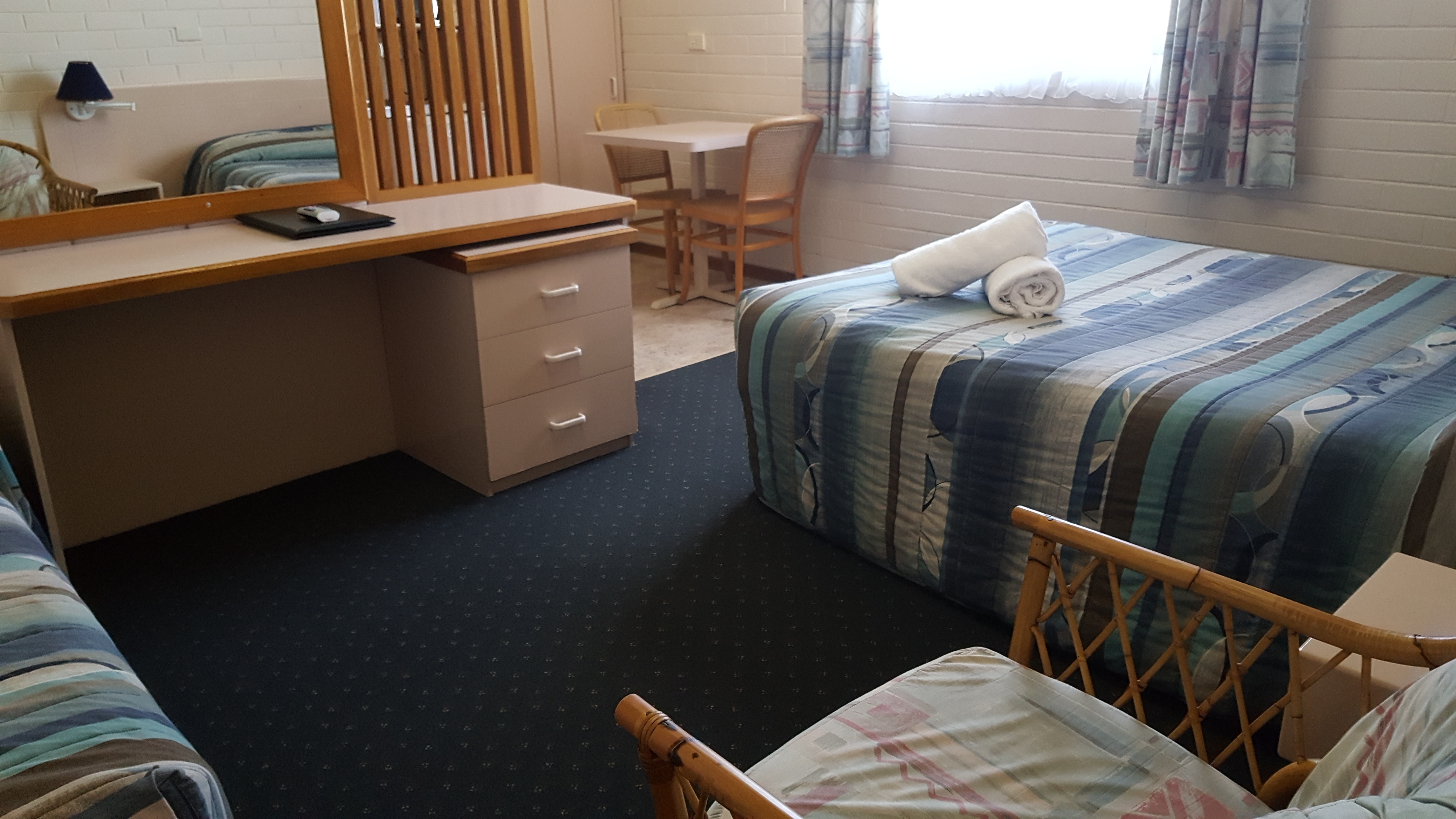 阿匝汽车旅馆-官方