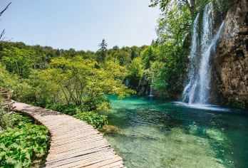 克罗地亚萨格勒布普利特维采湖群国家公园一日游【华人司导，专人专车，畅玩十六湖公园，周边长途游，酒店接送，定制出游】