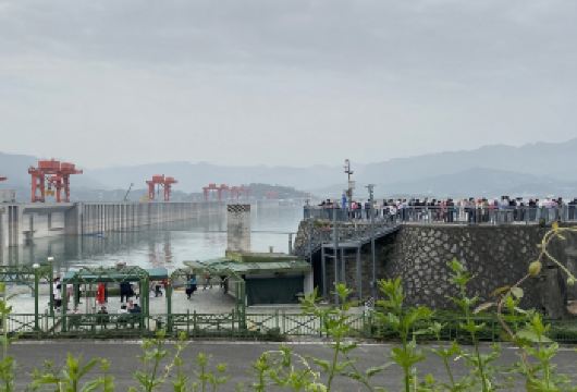 三峡大坝半日活动【早班/晚班任选 均瑶/万达/宜昌东站可接送】【[班次说明]每天上午班/下午班，2班可选】