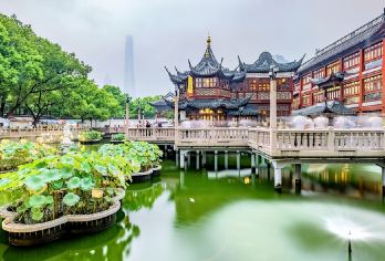 上海豫园+城隍庙道观+城隍庙旅游区+黄浦江游船【深度游览上海老县城，体验中国传统文化——儒、道、释；还能自由享受上海美食：生煎包、小笼包、灌汤包。】