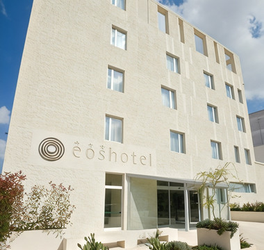 依奥斯酒店