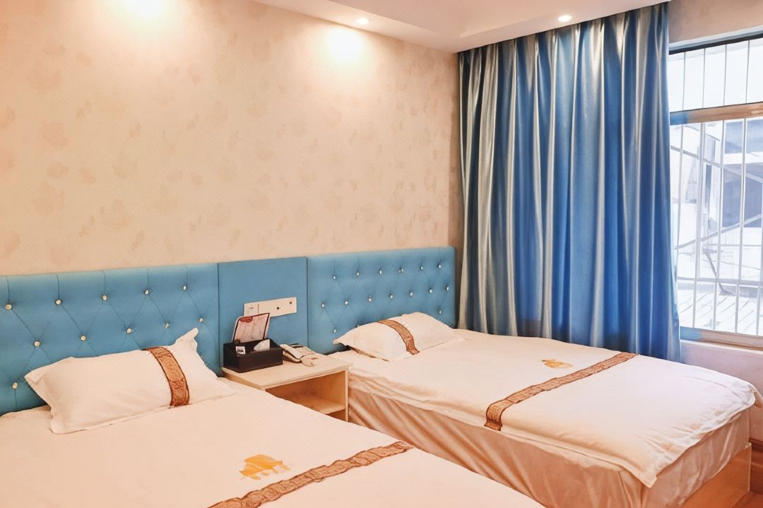Lezhi Junyu Hotel