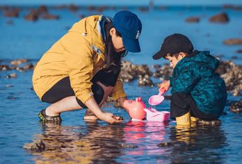 三亚海棠湾赶海【趣味赶海体验+全套工具+专业教练+收获全送】【专业教练指导丨分享海洋知识 全程陪伴指导 纯玩无二次消费】