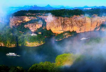 泰宁金湖半日游【金湖:船游+甘露寺+斜线天+野趣园】