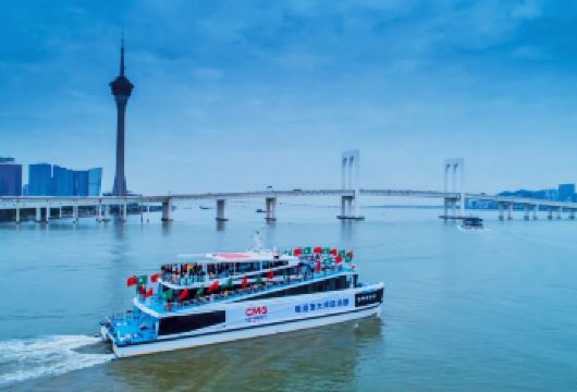 私家团+豪华游轮海上观港珠澳大桥+日月贝+圆明新园一日游【私家旅行：一单一团，不拼客，品质服务，专属旅行，重本含门票，车上门接送，专职司机护航】